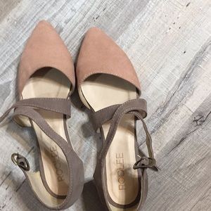 Two tone roolee closed toe shoe